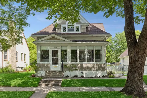 430 Arbor Street, Saint Paul, MN 55102