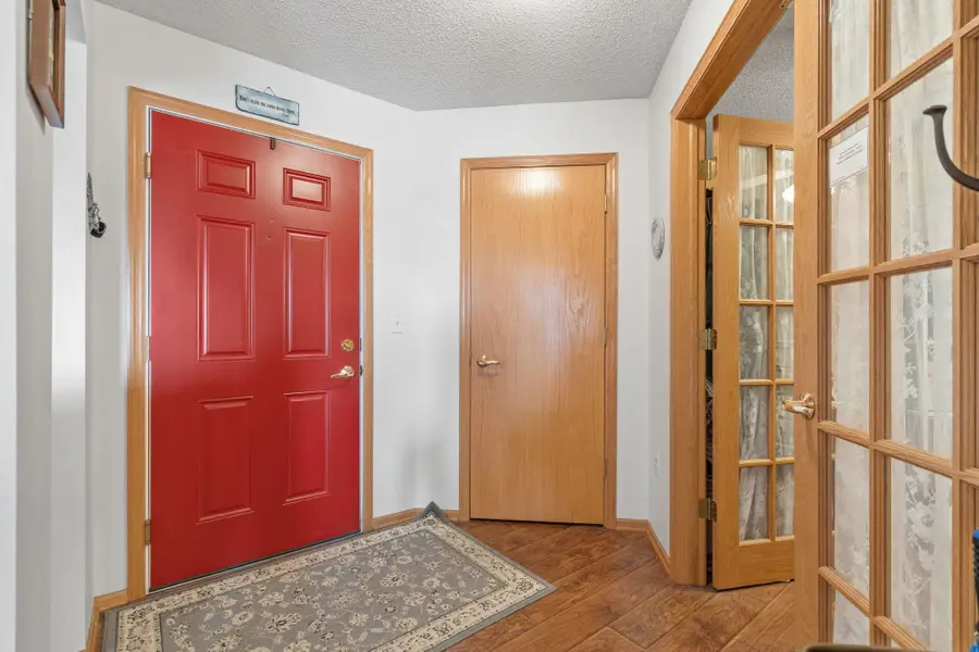 2231 Penn Place #114, North Saint Paul, MN 55109 - #3
