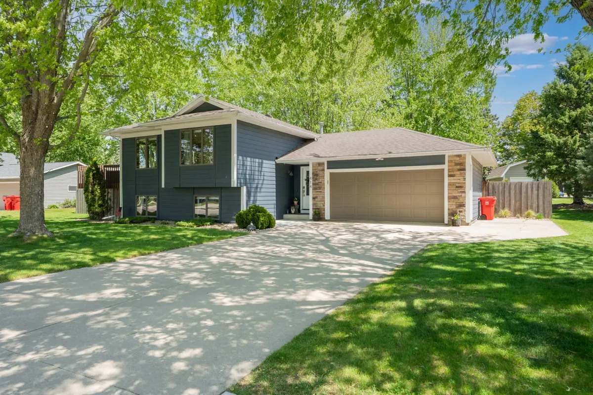 414 9th Avenue Nw, Byron, MN 55920 - #1