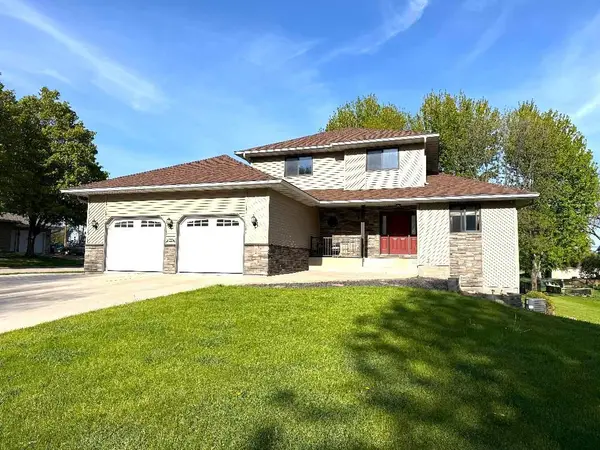 220 4th Avenue Nw, Lonsdale, MN 55046
