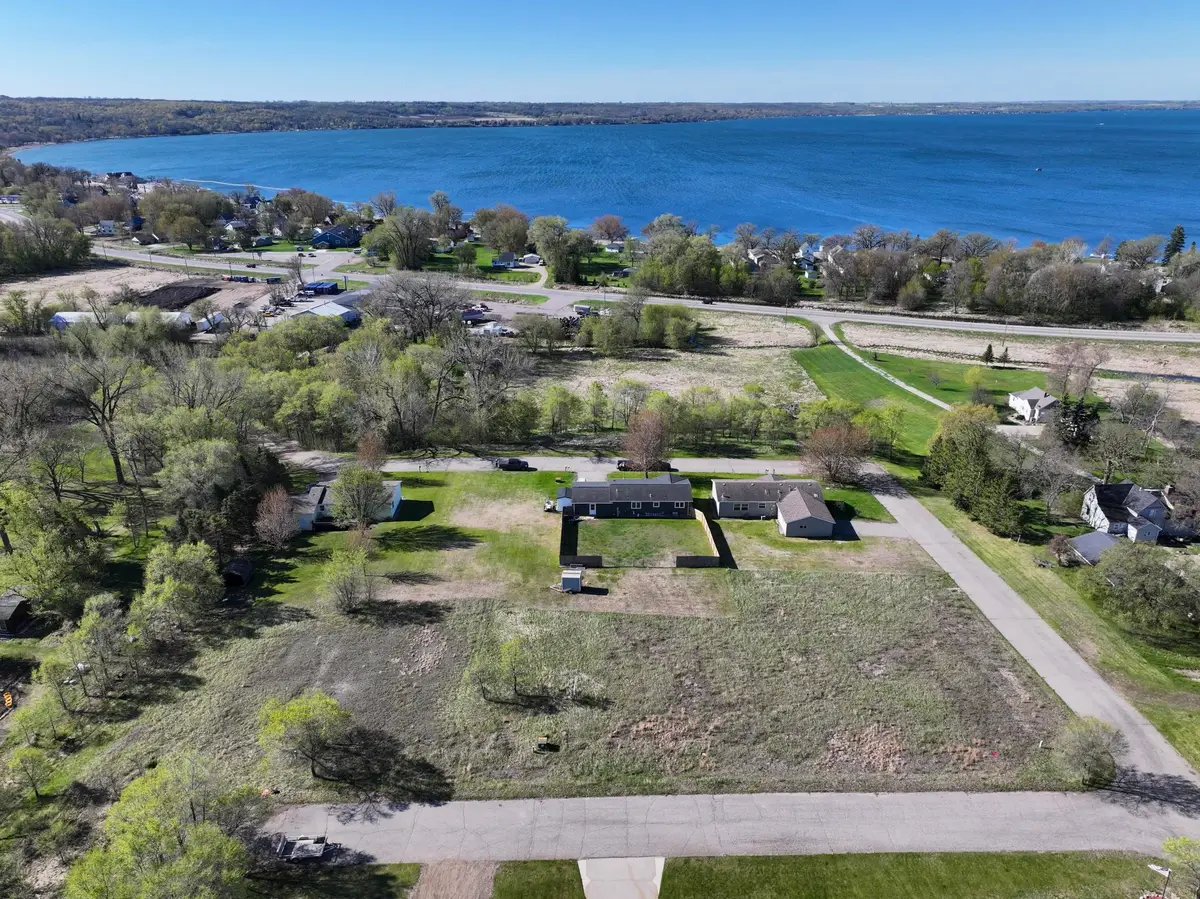 725 6th Avenue Nw, Glenwood, MN 56334 - #1