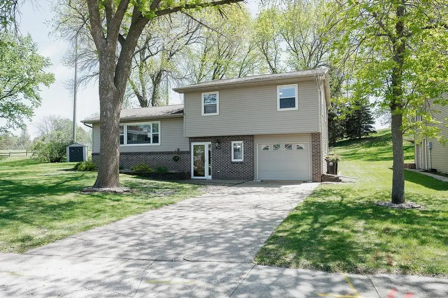 135 Eltinge Place, Fairmont, MN 56031 - #2