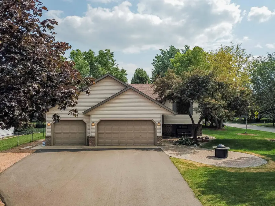 1449 Aretz Court, Victoria, MN 55386 - #3
