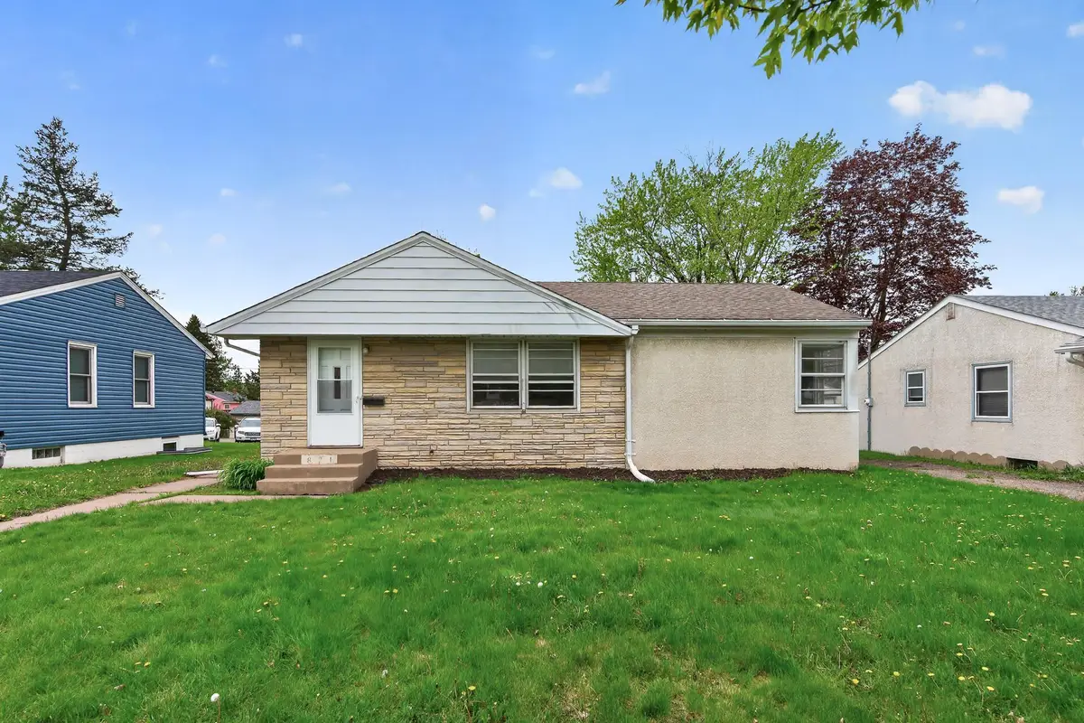 831 Howard Street N, Saint Paul, MN 55119 - #1