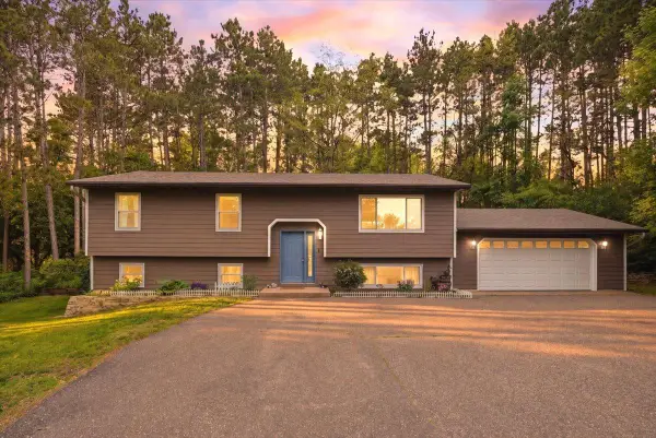 1072 Edgewood Circle, Hudson, WI 54016
