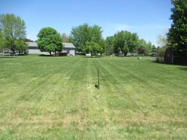 TBD E 7th Street, Hills, MN 56138