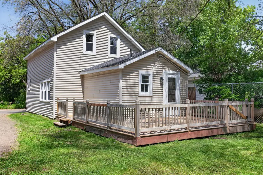 398 Banfil Street, Saint Paul, MN 55102 - #3