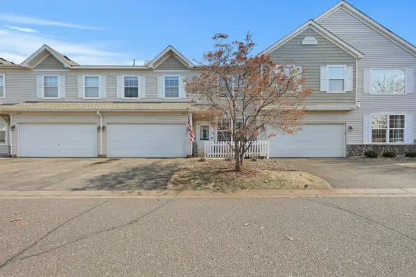 1884 Bluestem Lane #58, Shoreview, MN 55126