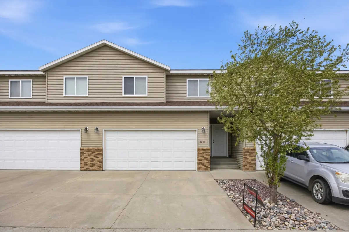 4257 Estate Drive S, Fargo, ND 58104 - #1