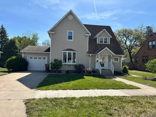 109 S Grant Street, Lake Mills, IA 50450