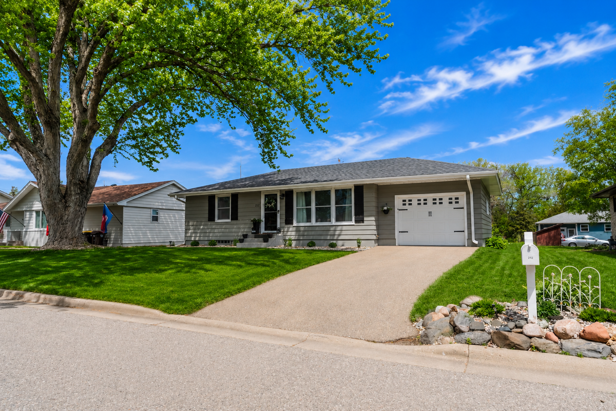 212 Sunset Drive, Jordan, MN 55352 - #1