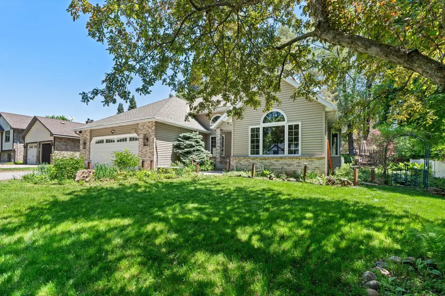 1320 Griffin Avenue, Mahtomedi, MN 55115 - #3