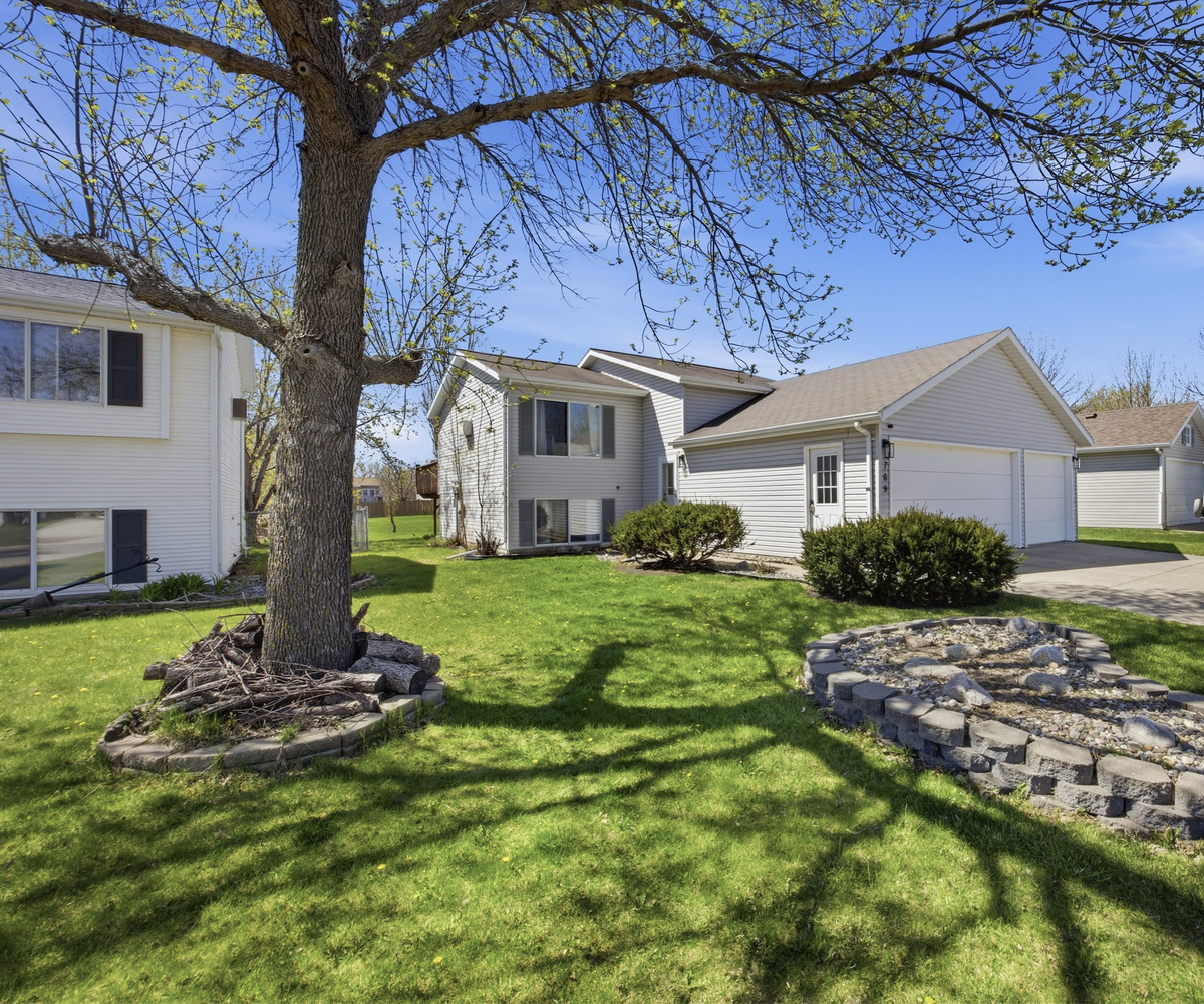 769 14th Avenue W, West Fargo, ND 58078 - #1
