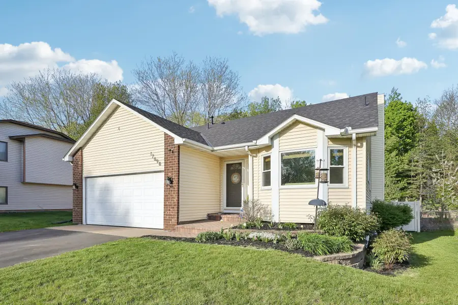 17698 S Shore Lane W, Eden Prairie, MN 55346 - #3