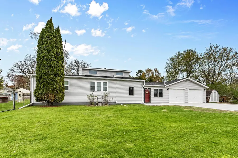 305 Main Avenue N, Braham, MN 55006 - #3
