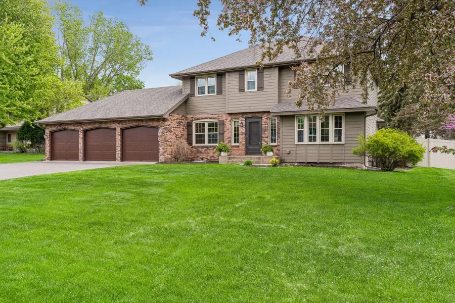 900 Nina Court, Mendota Heights, MN 55118 - #2