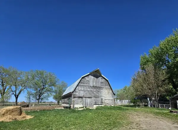 38492 470th Avenue, Windom, MN 56101