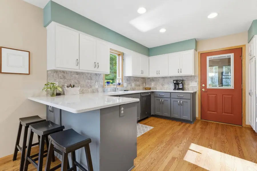 1646 Mayfield Heights Road, Mendota Heights, MN 55118 - #3