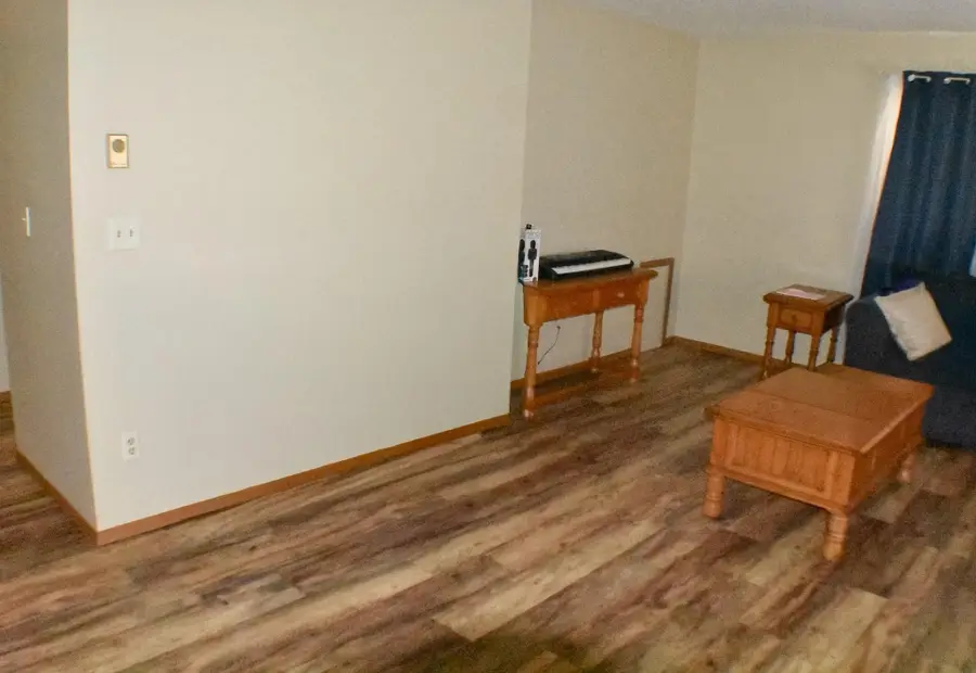 915 9th Street S, Fargo, ND 58103 - #3