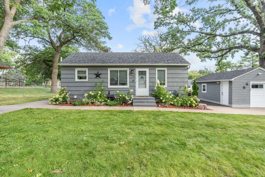 2097 Belmont Lane E, North Saint Paul, MN 55109 - #2