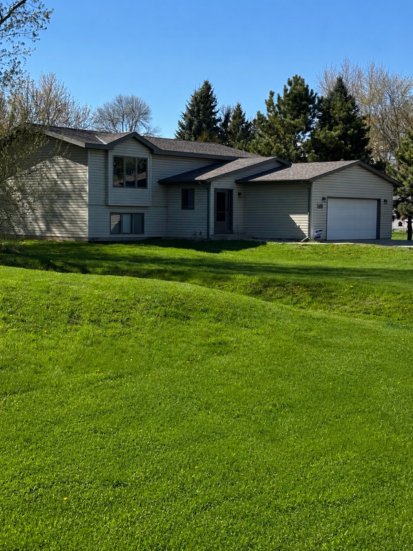 100 Vedders Avenue, Pease, MN 56363