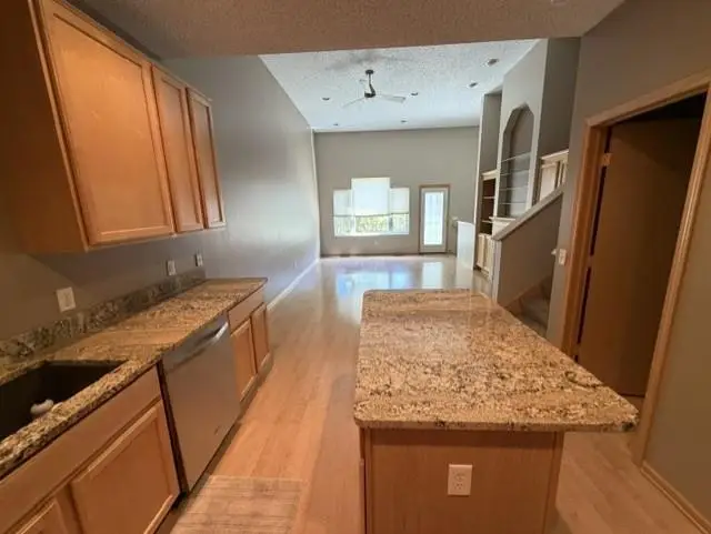4820 Underwood Lane N #E, Plymouth, MN 55442 - #3