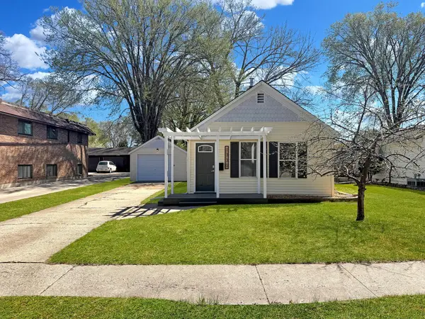 1330 14th Street S, Fargo, ND 58103