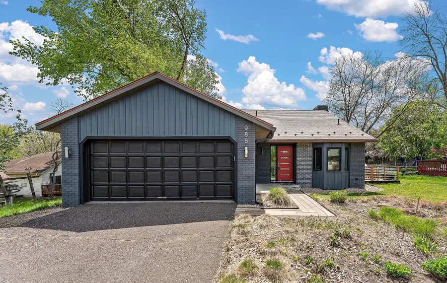 986 Demont Avenue E, Maplewood, MN 55109 - #2