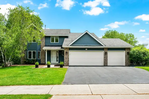 550 Hawthorne Woods Drive, Eagan, MN 55123