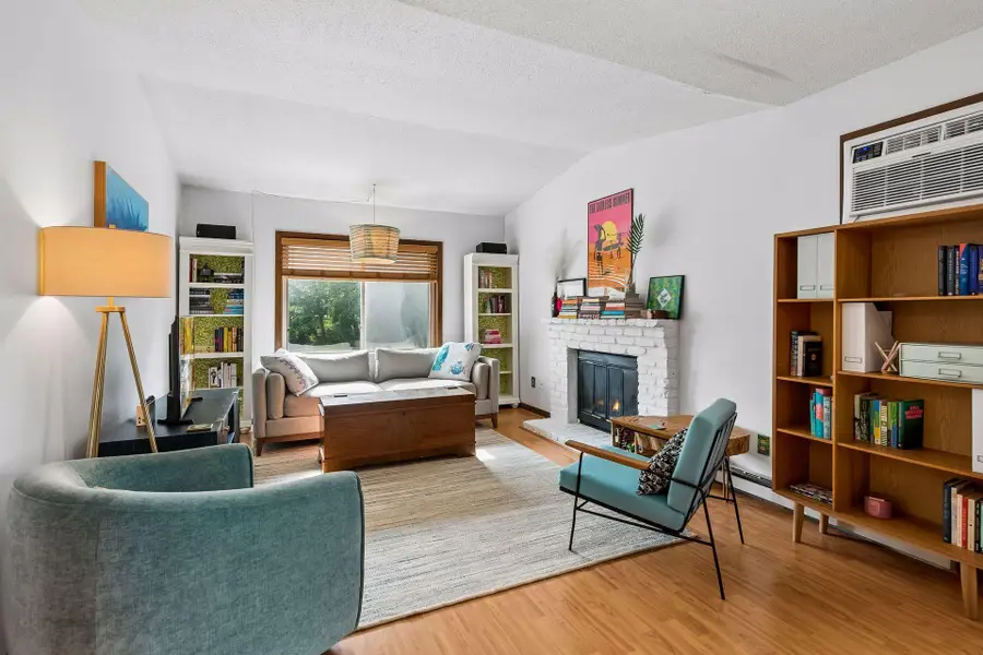 2040 Ridge Drive #32, Saint Louis Park, MN 55416 - #3
