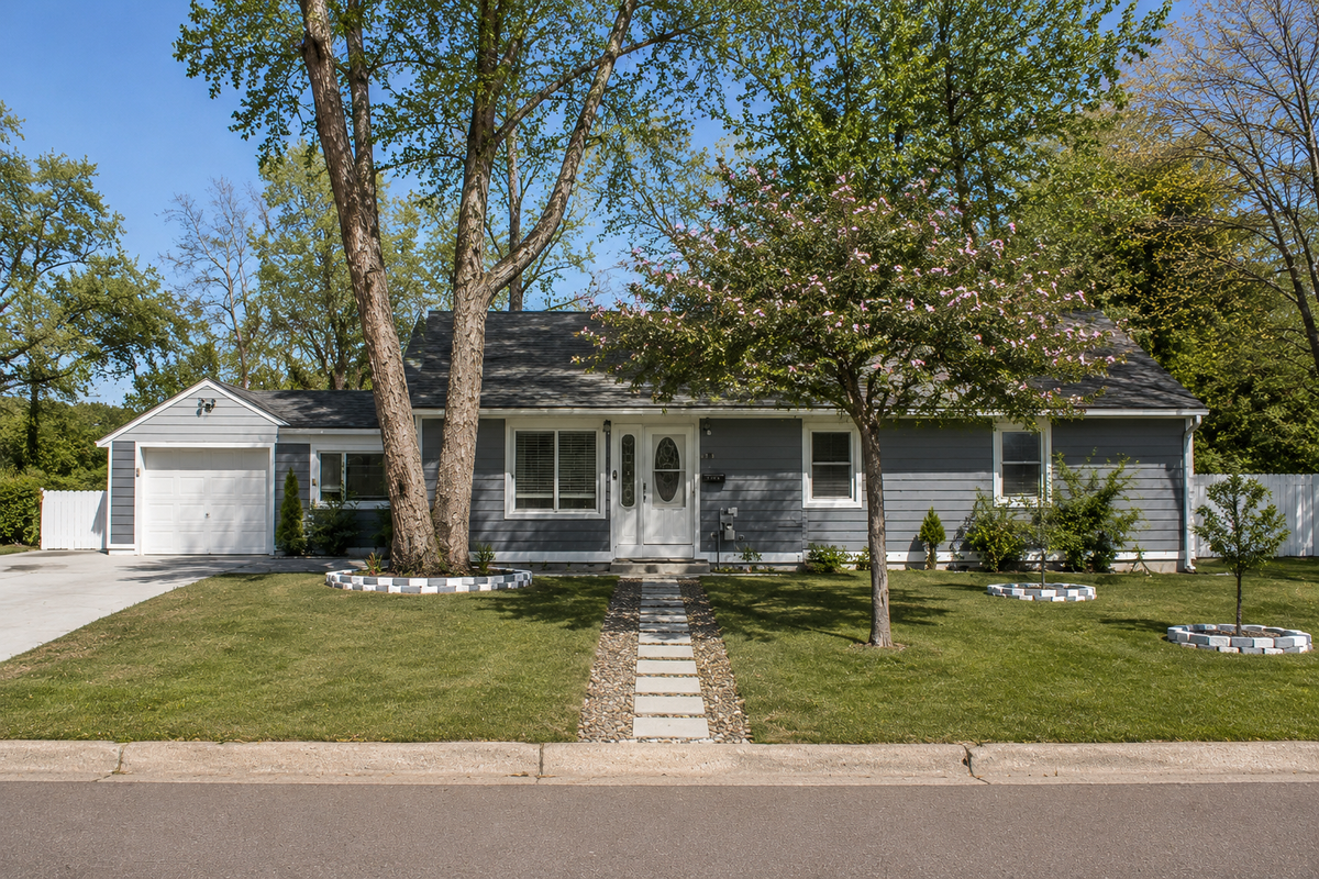 8401 14th Avenue S, Bloomington, MN 55425 - #1