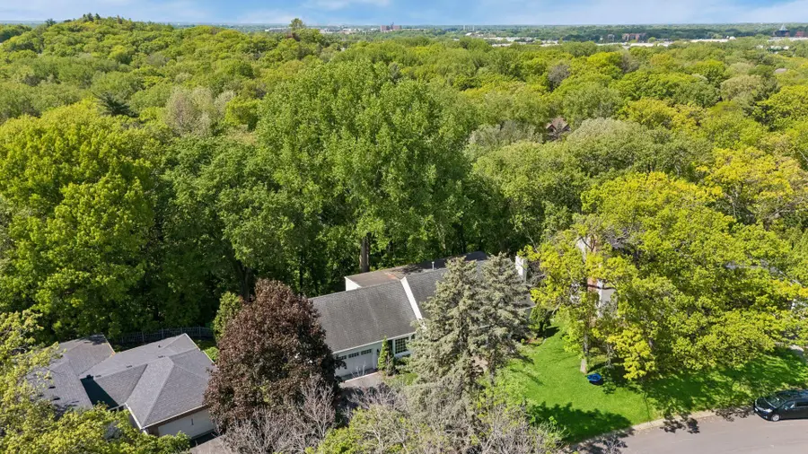 6533 Navaho Trail, Edina, MN 55439 - #3