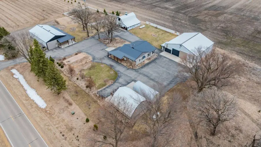 90917 240th Street, Austin, MN 55912 - #2