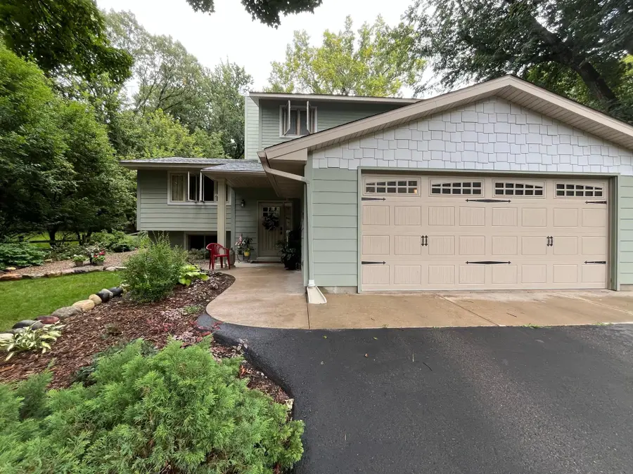 850 Winthrop Street S, Saint Paul, MN 55119 - #2