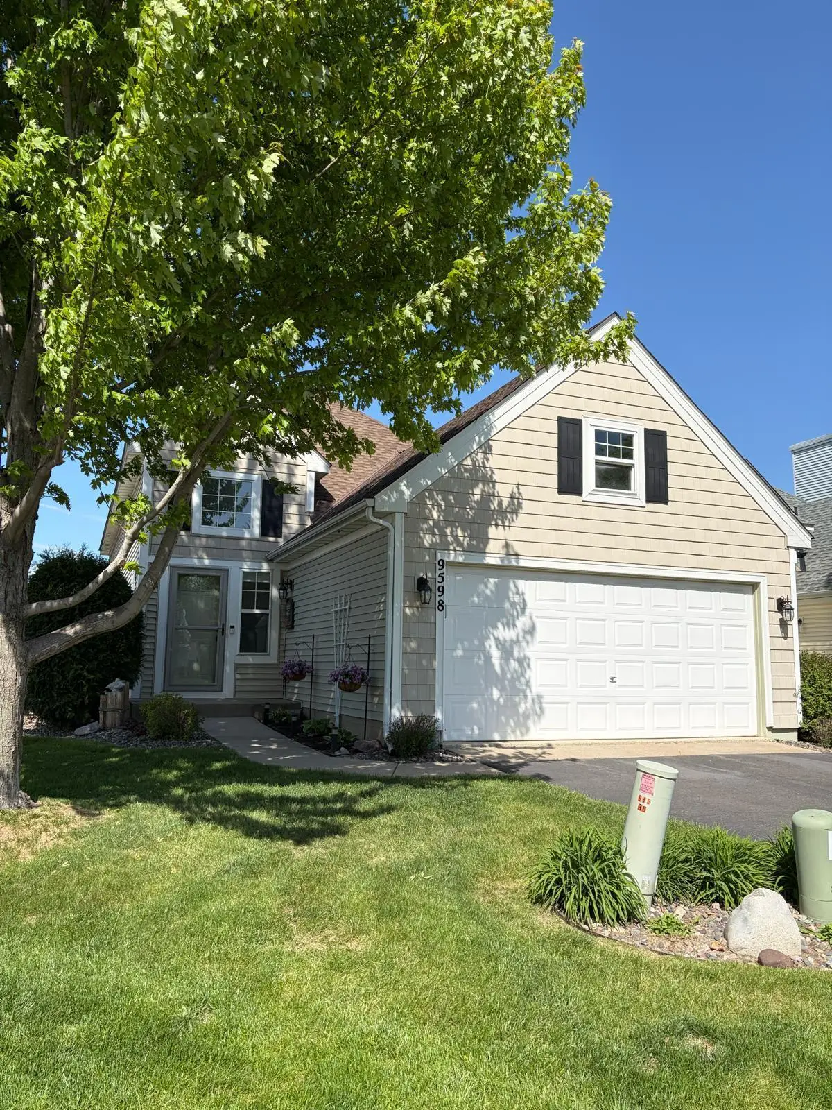 9598 Zircon Court N, Maple Grove, MN 55311 - #1