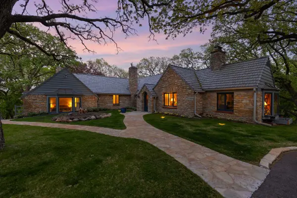 10300 Riverview Road, Eden Prairie, MN 55347