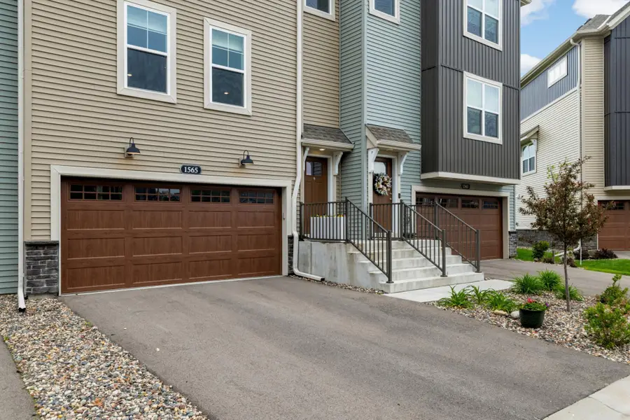 1565 Tompkins Lane, West Saint Paul, MN 55118 - #3