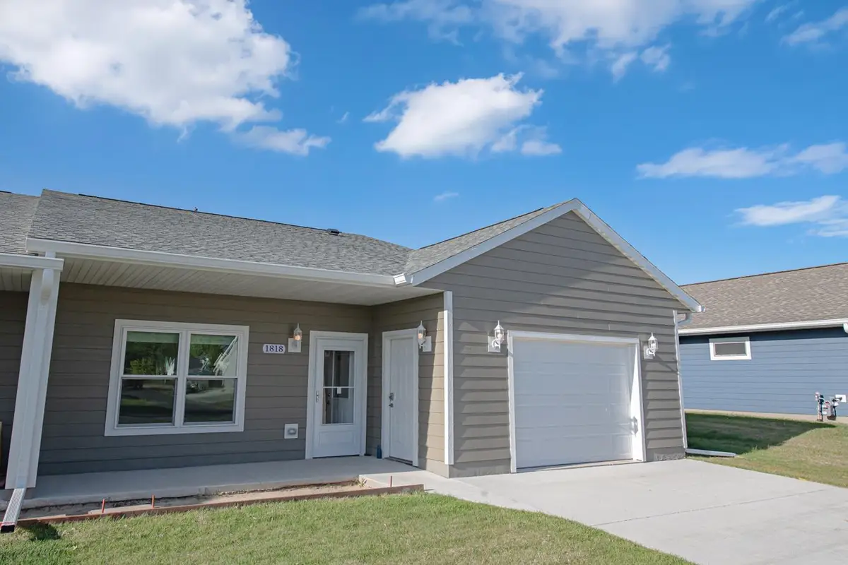 1818 Roberts Street, Saint Charles, MN 55972 - #1