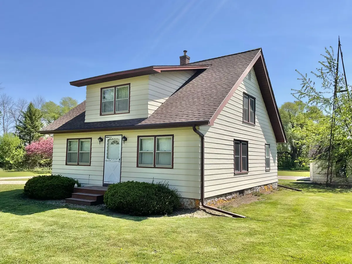 3500 4th Street Ne, Austin, MN 55912 - #1