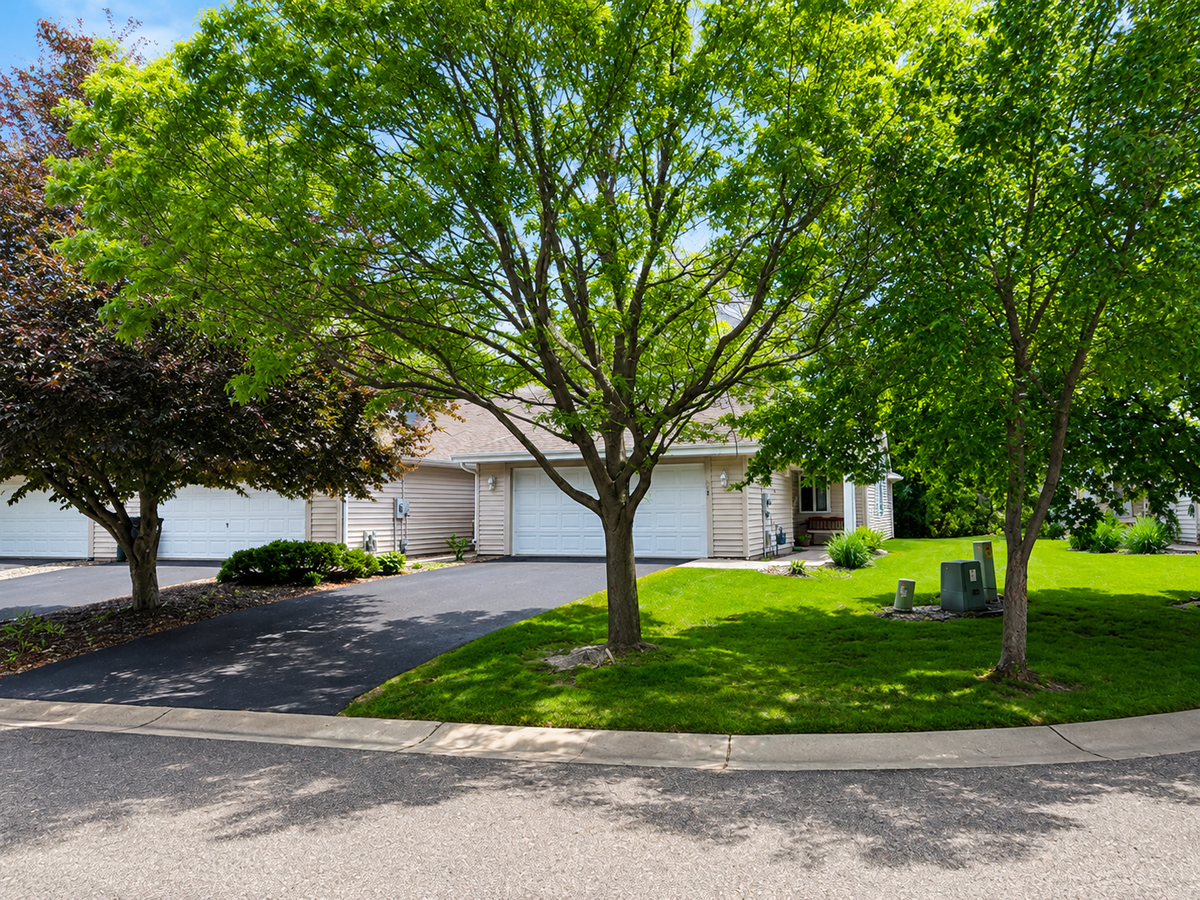513 109th Lane Nw, Coon Rapids, MN 55448 - #1