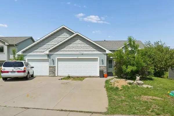 2711 Hilltop Lane, River Falls, WI 54022