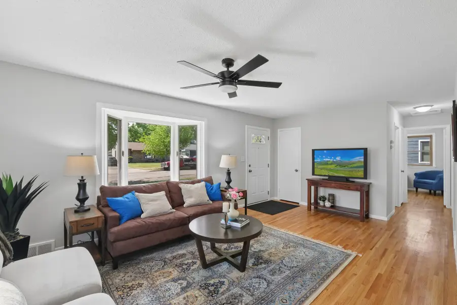 2203 Maryland Avenue E, Saint Paul, MN 55119 - #2