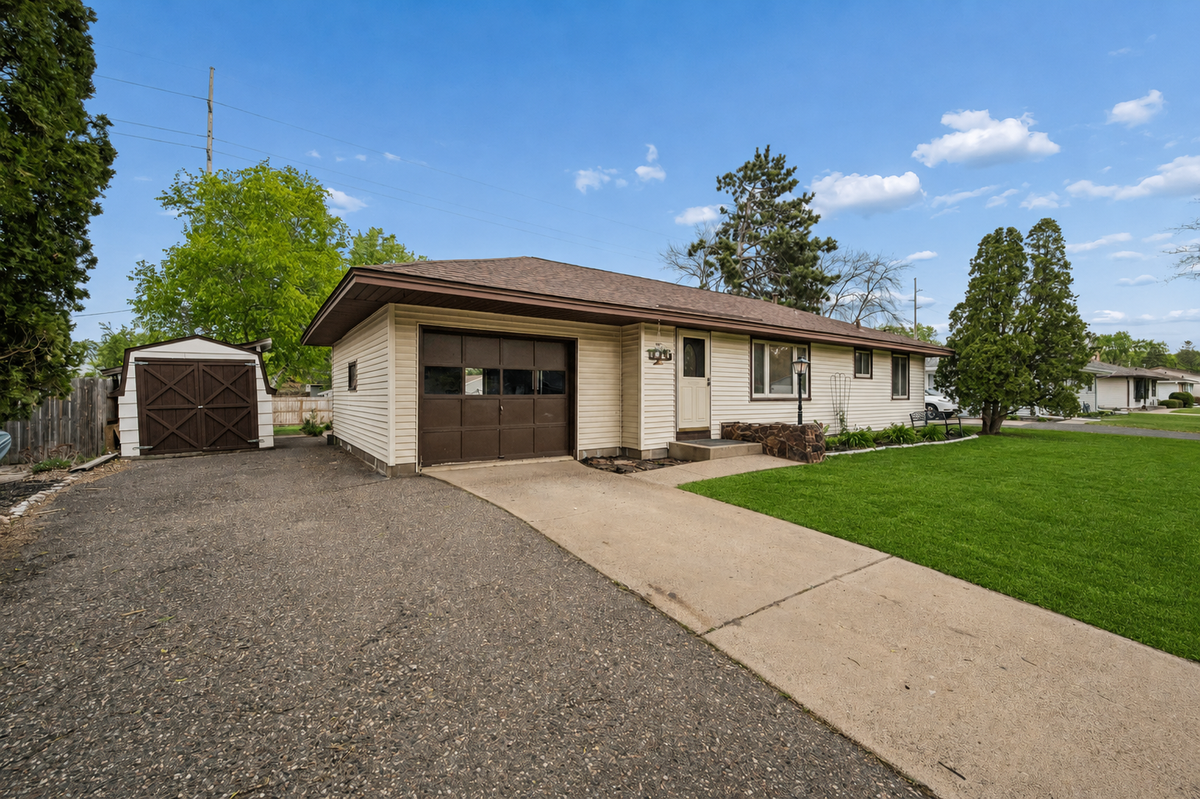 321 109th Avenue Nw, Coon Rapids, MN 55448 - #1