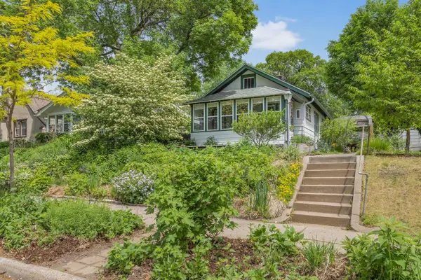 3323 Buchanan Street Ne, Minneapolis, MN 55418