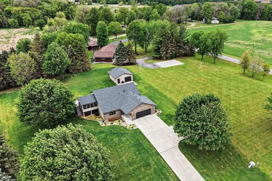 534 Rolling Meadows Lane Se, New Prague, MN 56071 - #1