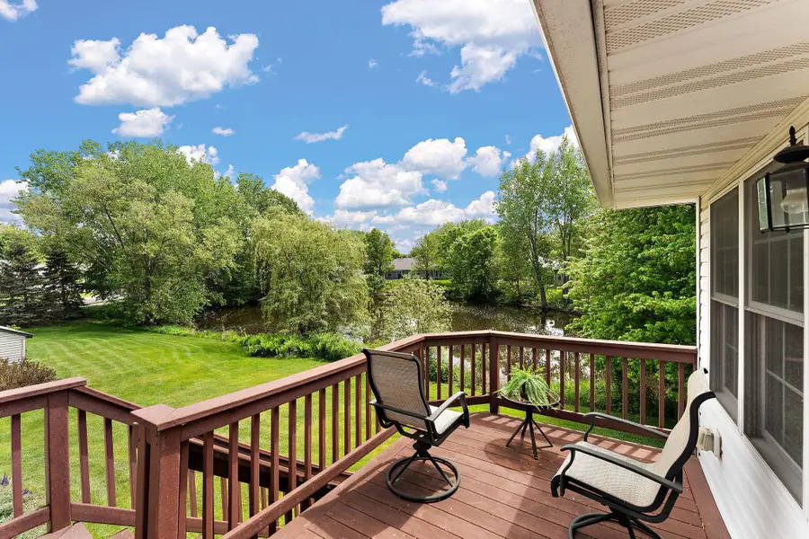 282 101st Court Ne, Blaine, MN 55434 - #2