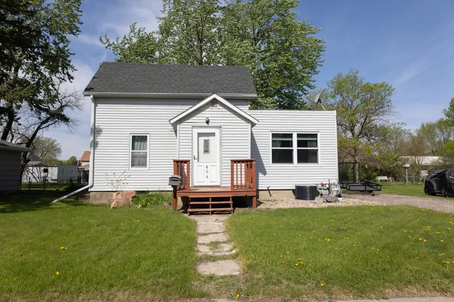 804 Redding Avenue, Windom, MN 56101 - #2