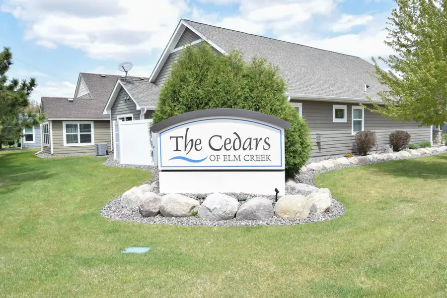 716 S Creek Drive N, Champlin, MN 55316 - #2