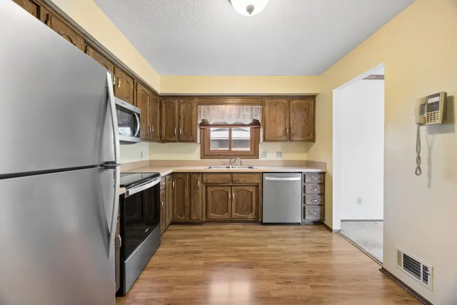 653 121st Lane Nw, Coon Rapids, MN 55448 - #3