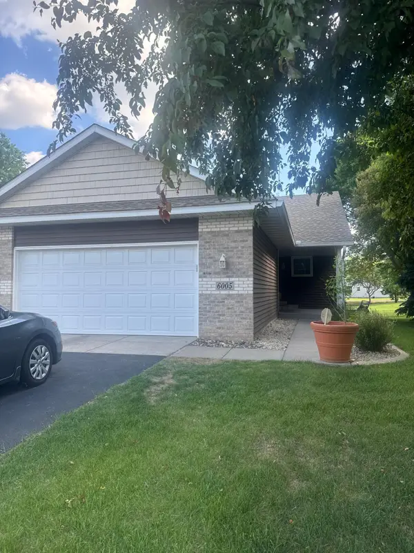 6005 Creekview Lane N, Brooklyn Park, MN 55443